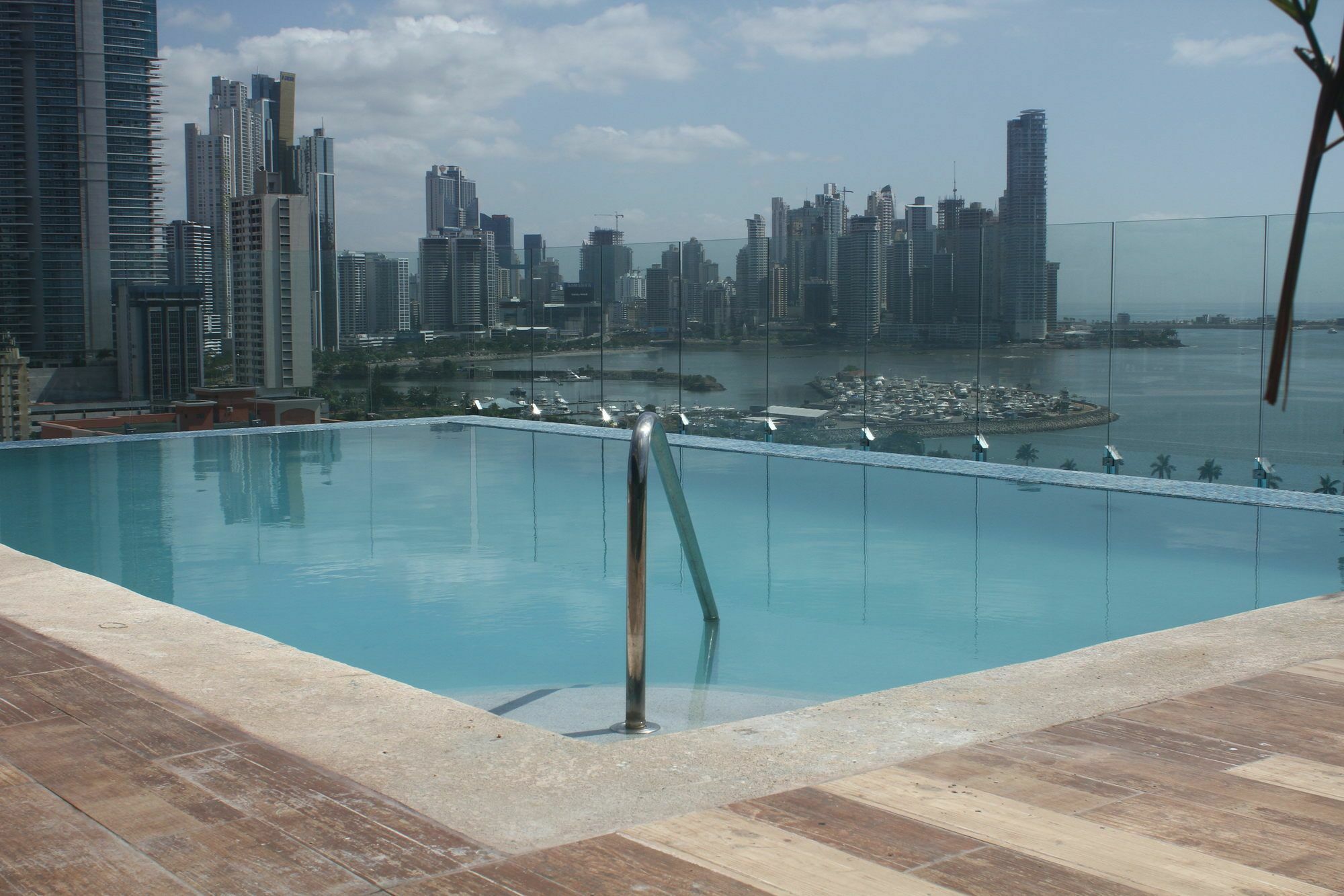 Innfiniti Hotel & Suites Panama  Extérieur photo