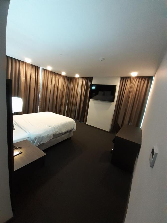 Innfiniti Hotel & Suites Panama  Extérieur photo